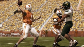 Illustration for article titled See 29 Teams in 28 Screens of NCAA Football 11